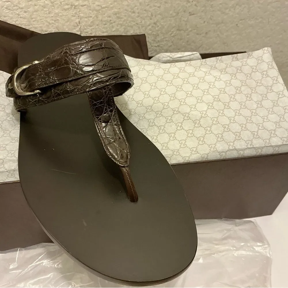 New with box Mens Gucci crocodile embossed leather Sandals size 14.5 with COA